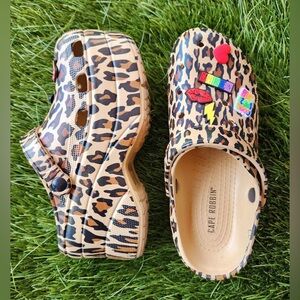 Leopard Croc-seque platforms. New wmns 11